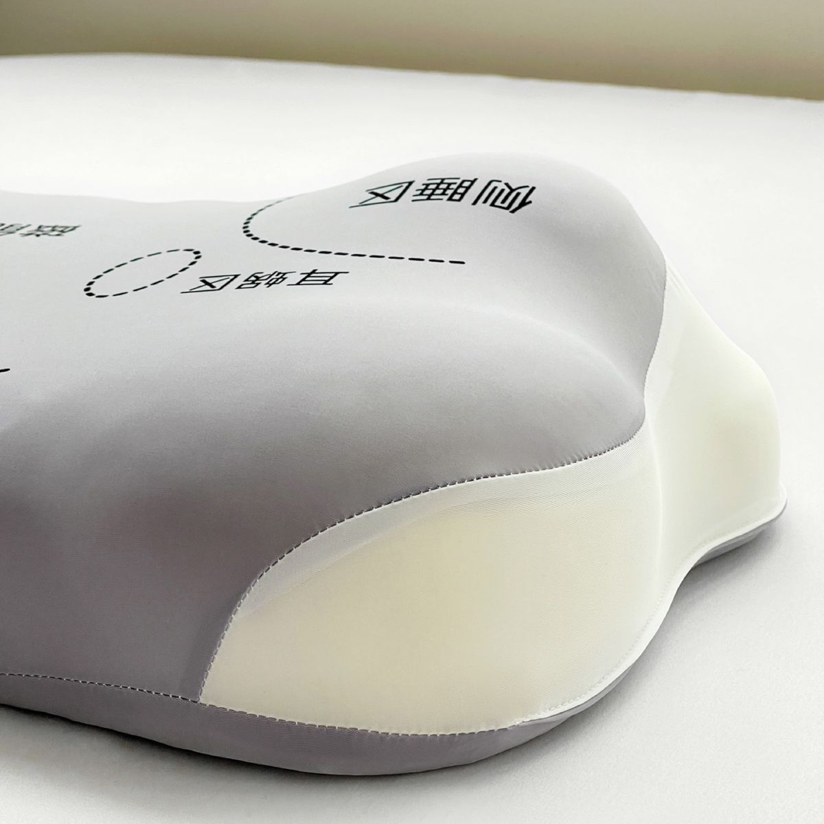 Memory-Foam-Kissen mit Magnetenergie zur Nackenstützung