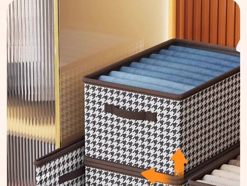 Houndstooth clothing storage box with compartments