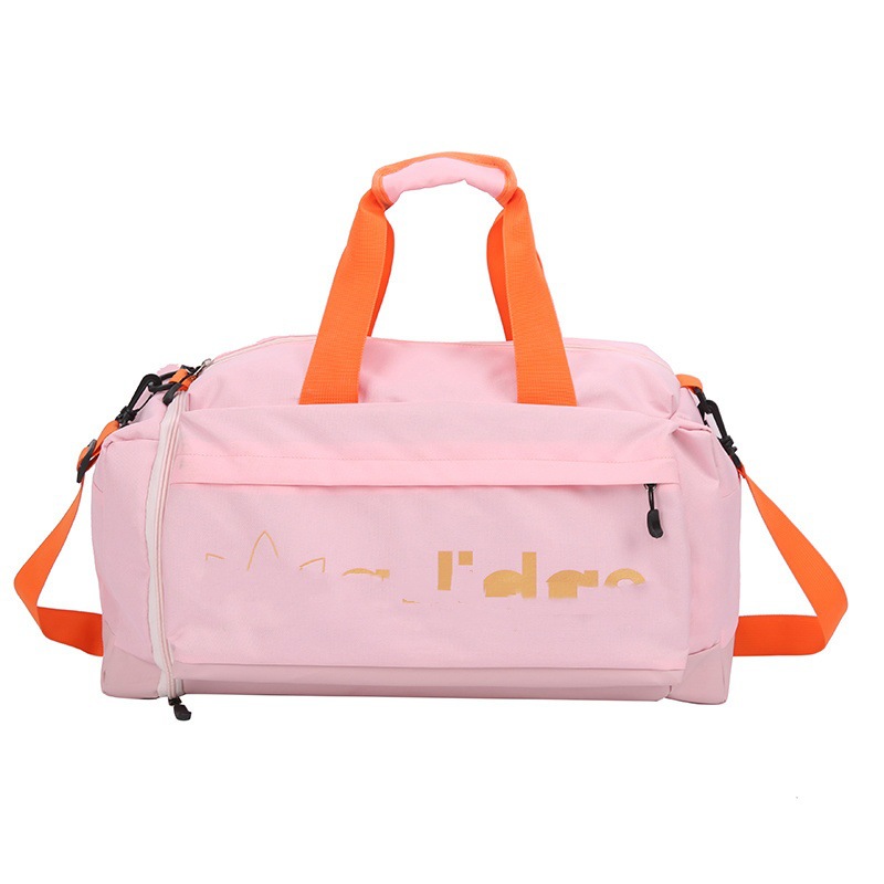 Großvolumige Reisetasche mit Nassfach