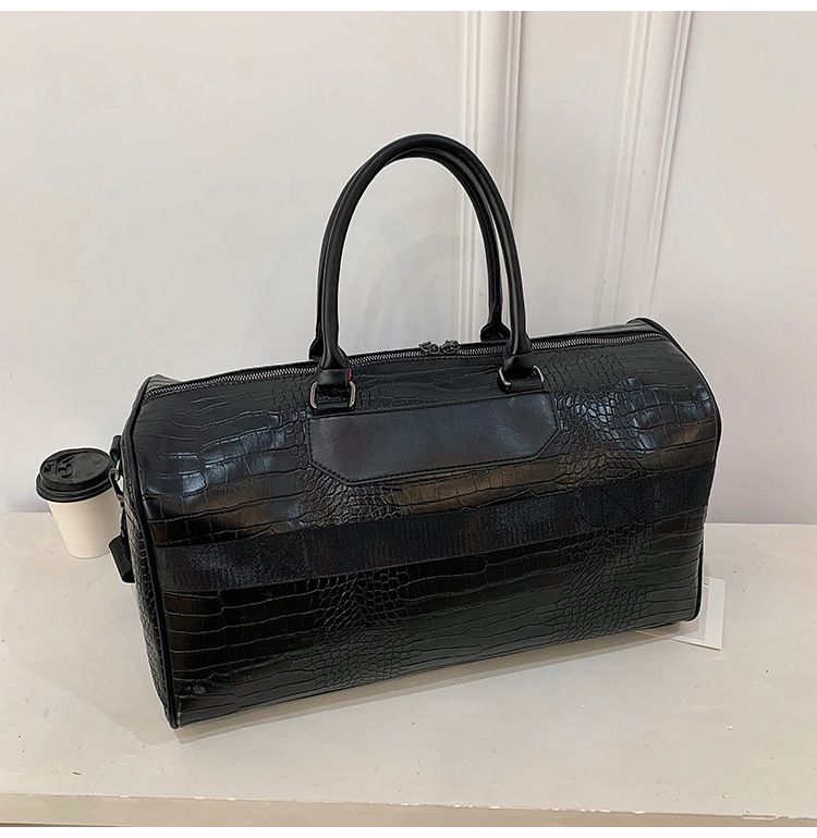 PU waterproof sports travel bag, large capacity