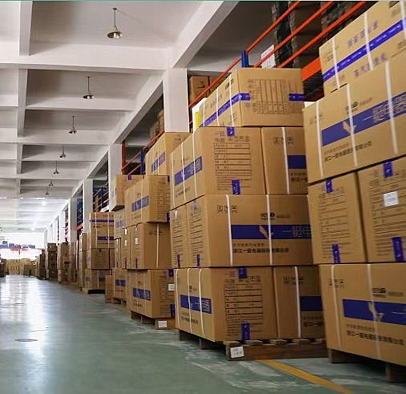 Vertikaler Dampfgarer kommerzielles Bügelgerät für Kleidung und Vorhänge