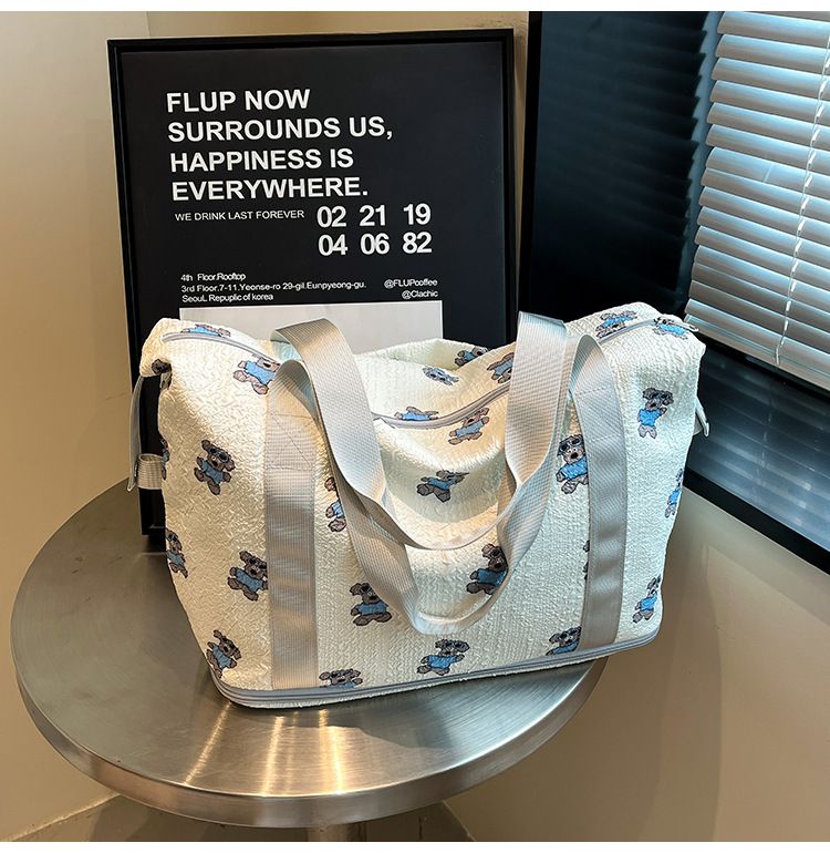 Large capacity travel bag, expandable, wet and dry separation