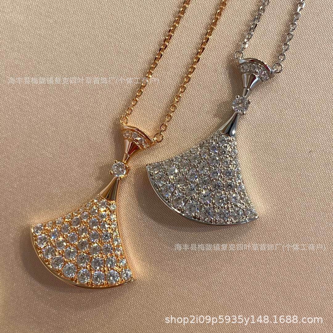 V-gold horseshoe buckle necklace, 925 silver, 18K plated