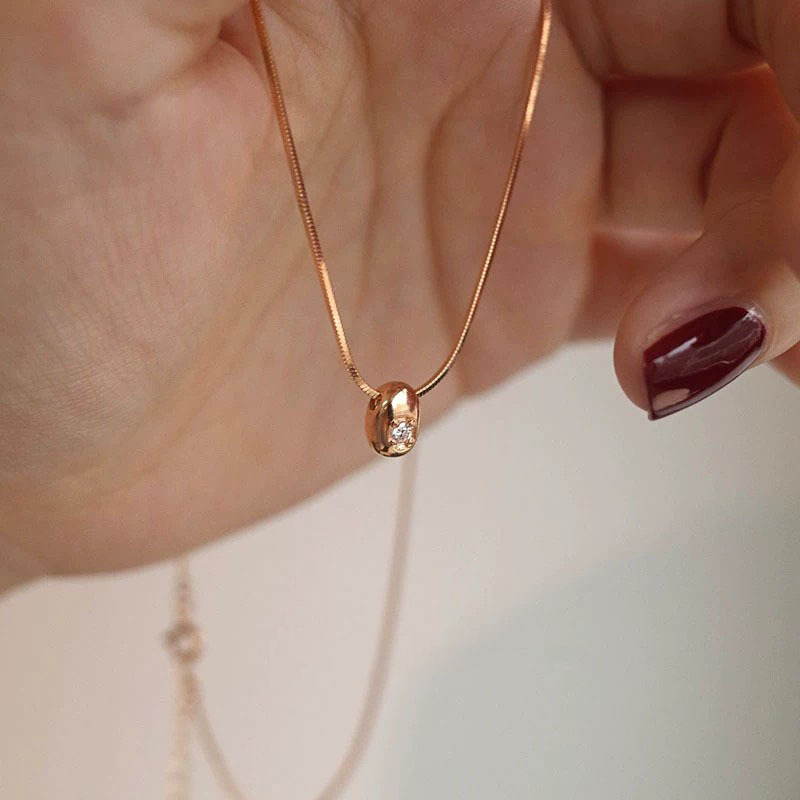 Mini bubble gold bean necklace, simple design