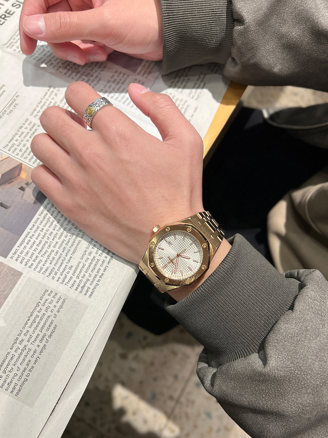Royal Oak Quartz Men's Watch with Waterproof Steel Band