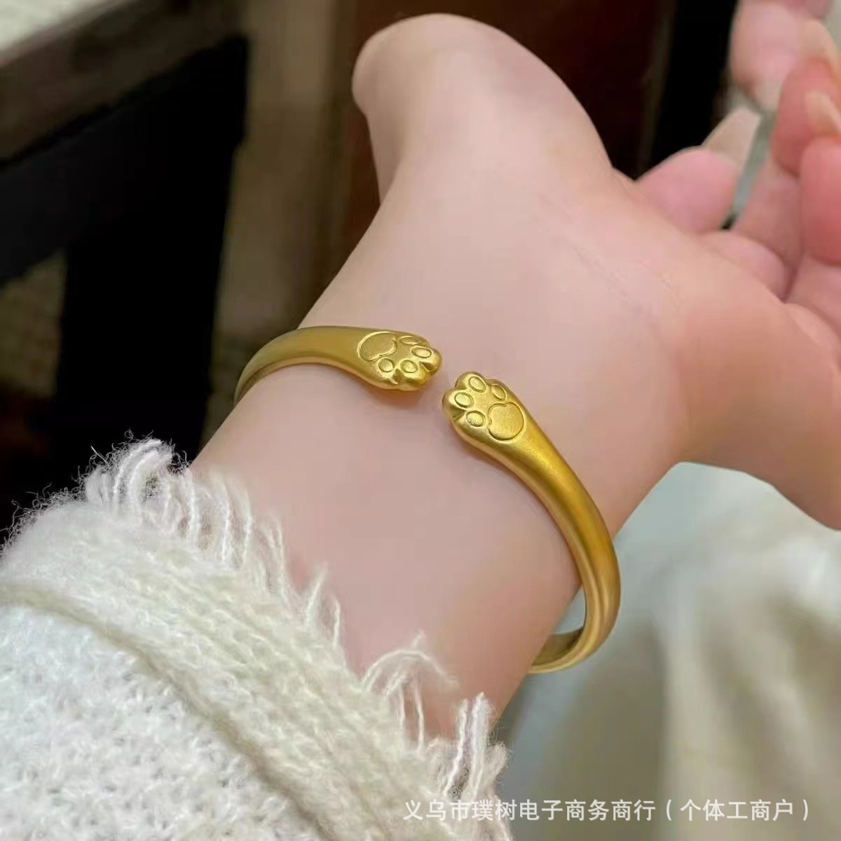 Sha jin bell ruyi bracelet for women, open adjustable, new Chinese style