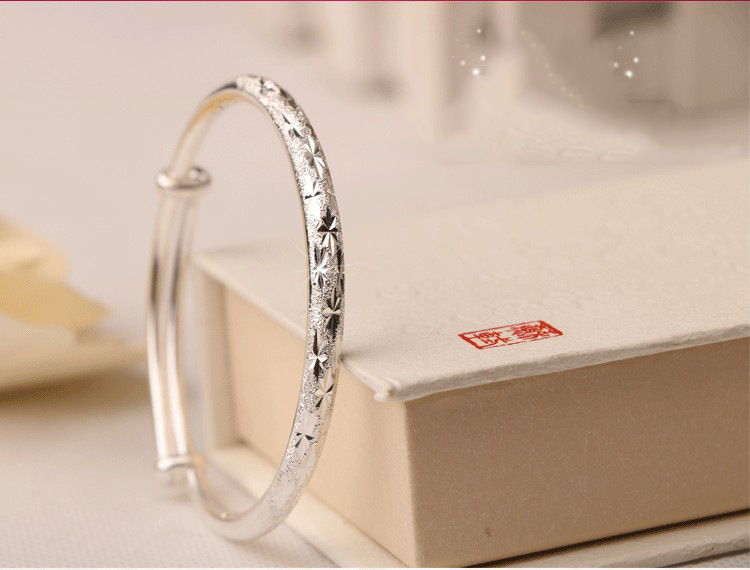 Thin sliding star pattern bracelet, solid gold-colored