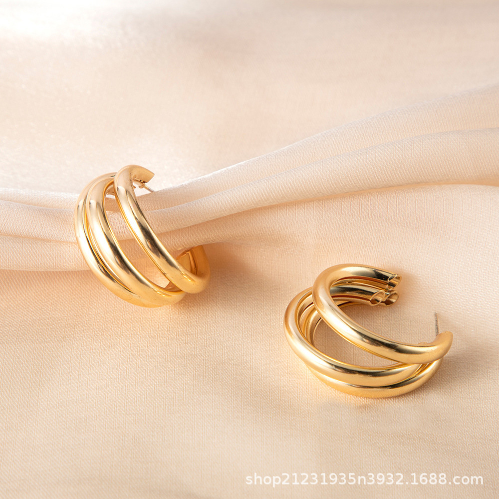 Geometrische C-Form Ohrringe Damen Gold minimalistisch