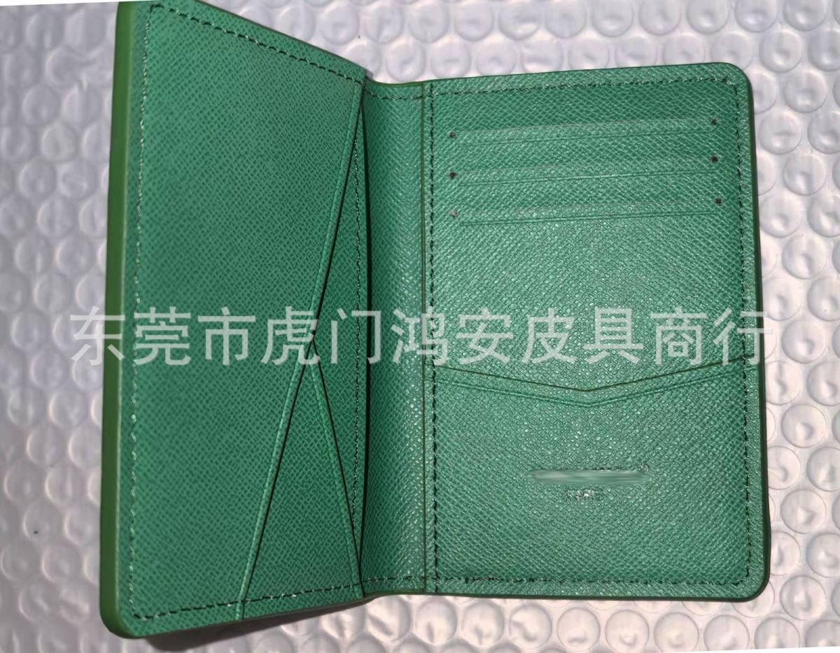Reisepass-Brieftasche mit Kartenhalter und Ausweisfach