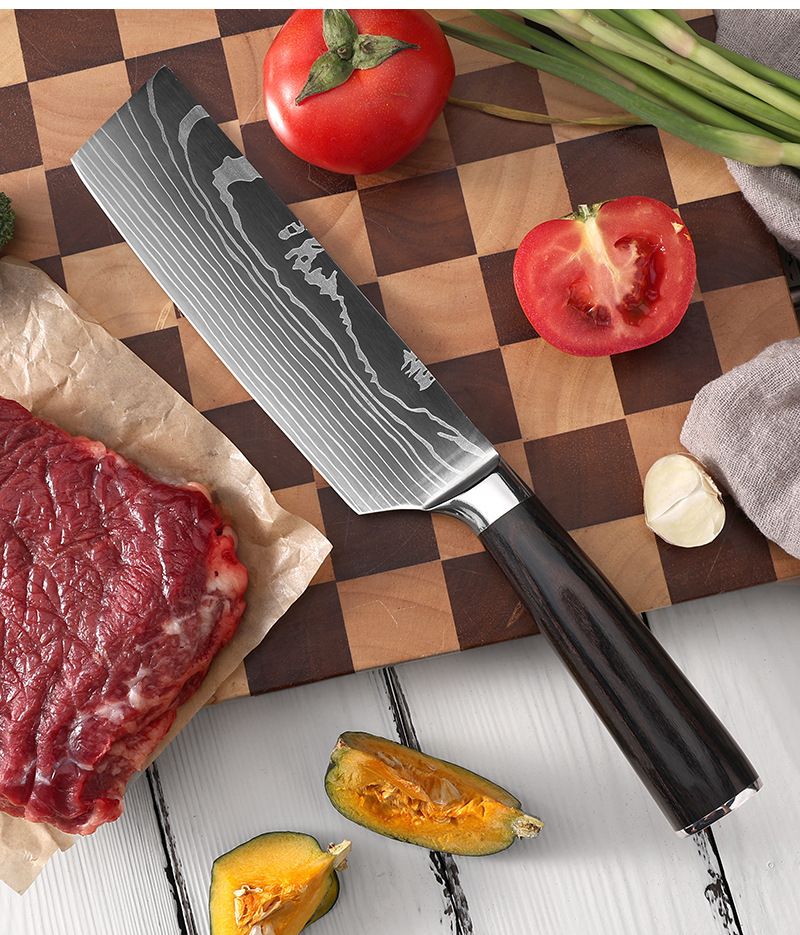 Damascus pattern kitchen knife set with chef knife