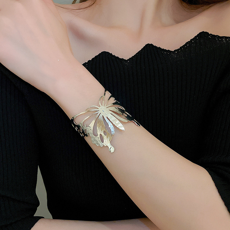 Metal geometric open bangle, gold tone
