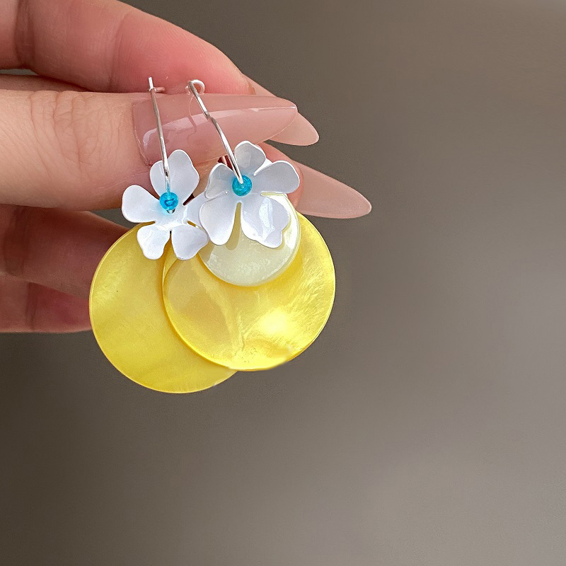 Silver Needle Round Shell Tassel Stud Earrings Summer Style