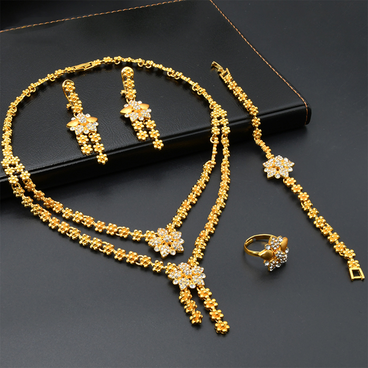 Dubai Brautschmuckset, 24K vergoldet, vierteilig