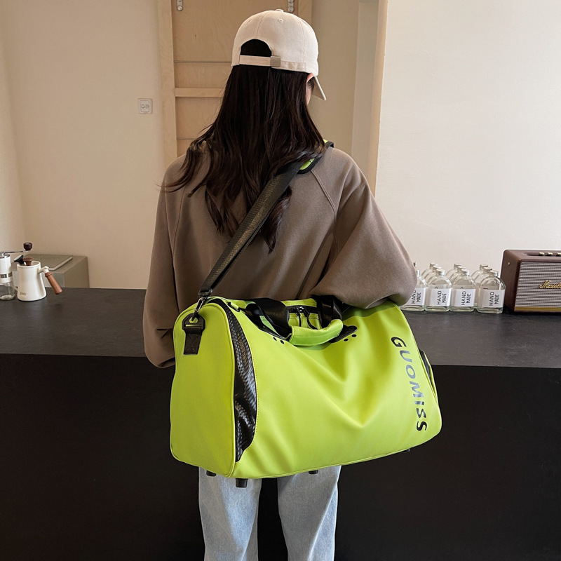 Travel bag with shoe compartment and dry-wet separation