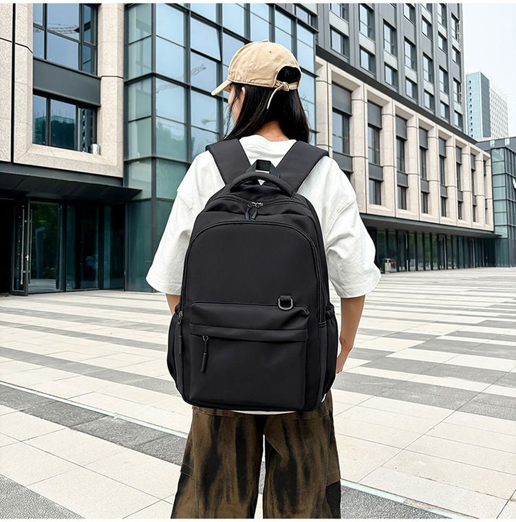 Herren- und Damen-Rucksack mit Laptop-Fach, einfarbig
