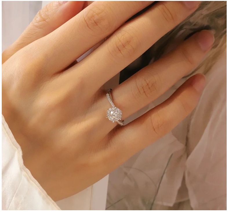 Silver moissanite ring 1 carat 50 point