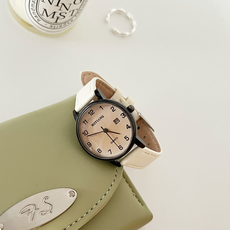 Damen Retro-Quarzuhr mit elegantem schlichtem Design