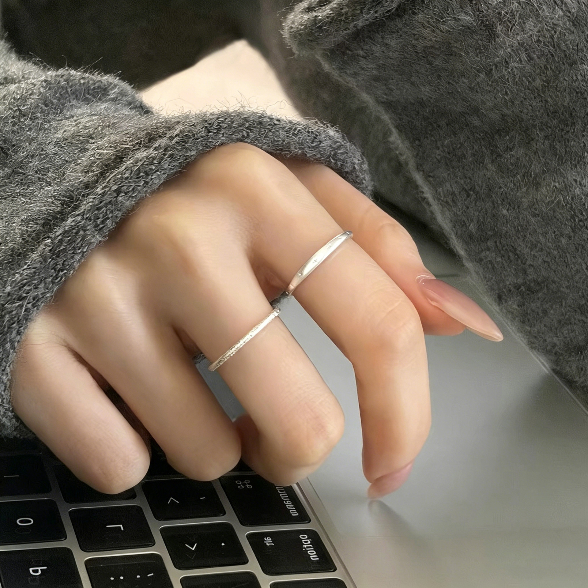 S925 Sterlingsilber Fünfzackstern Ring, mattiert, elegant