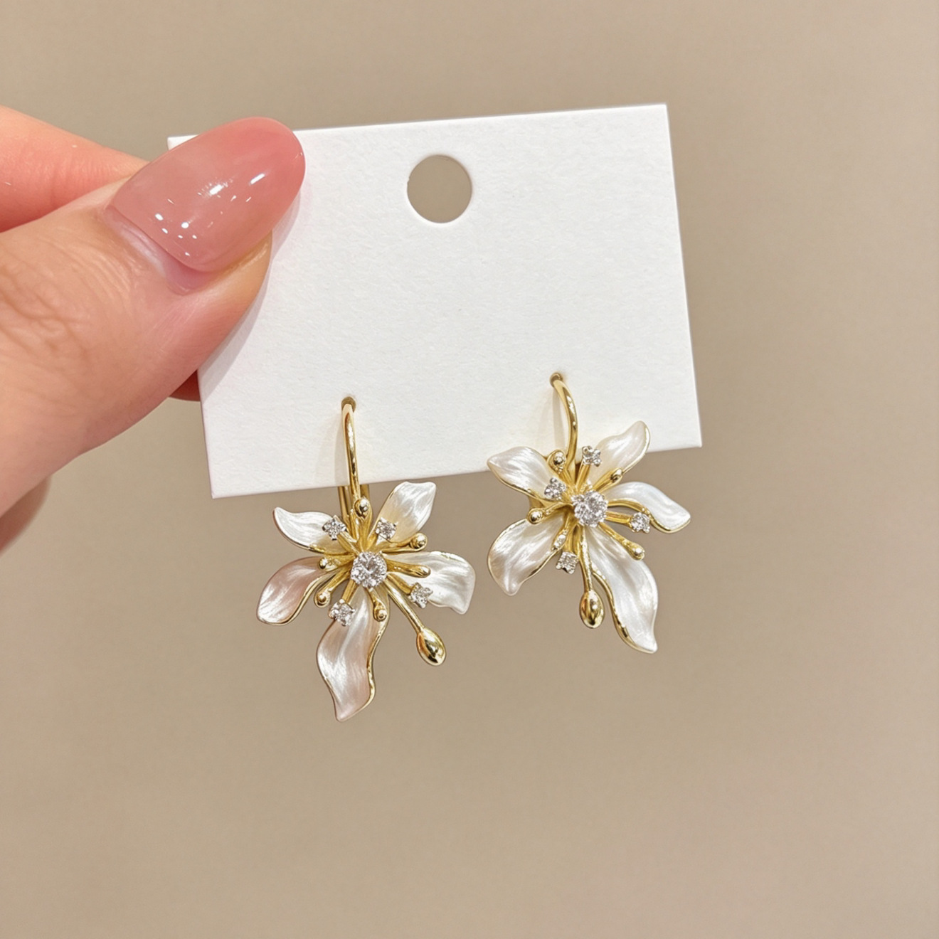 Zirkon-Blumen-Ohrringe für Damen, französischer Stil, leicht