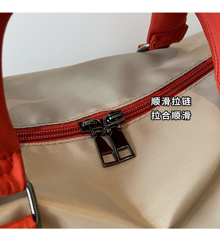 Expandable travel bag with shoe compartment, wet-dry separation
