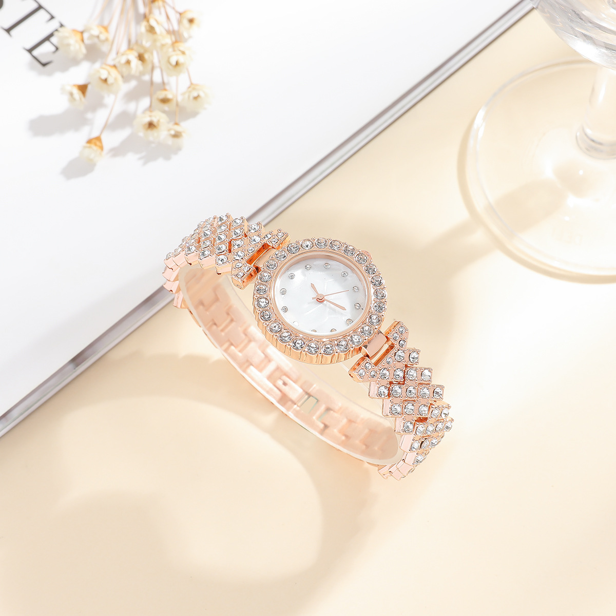 Women's quartz watch set, rose gold, diamond design, gift box