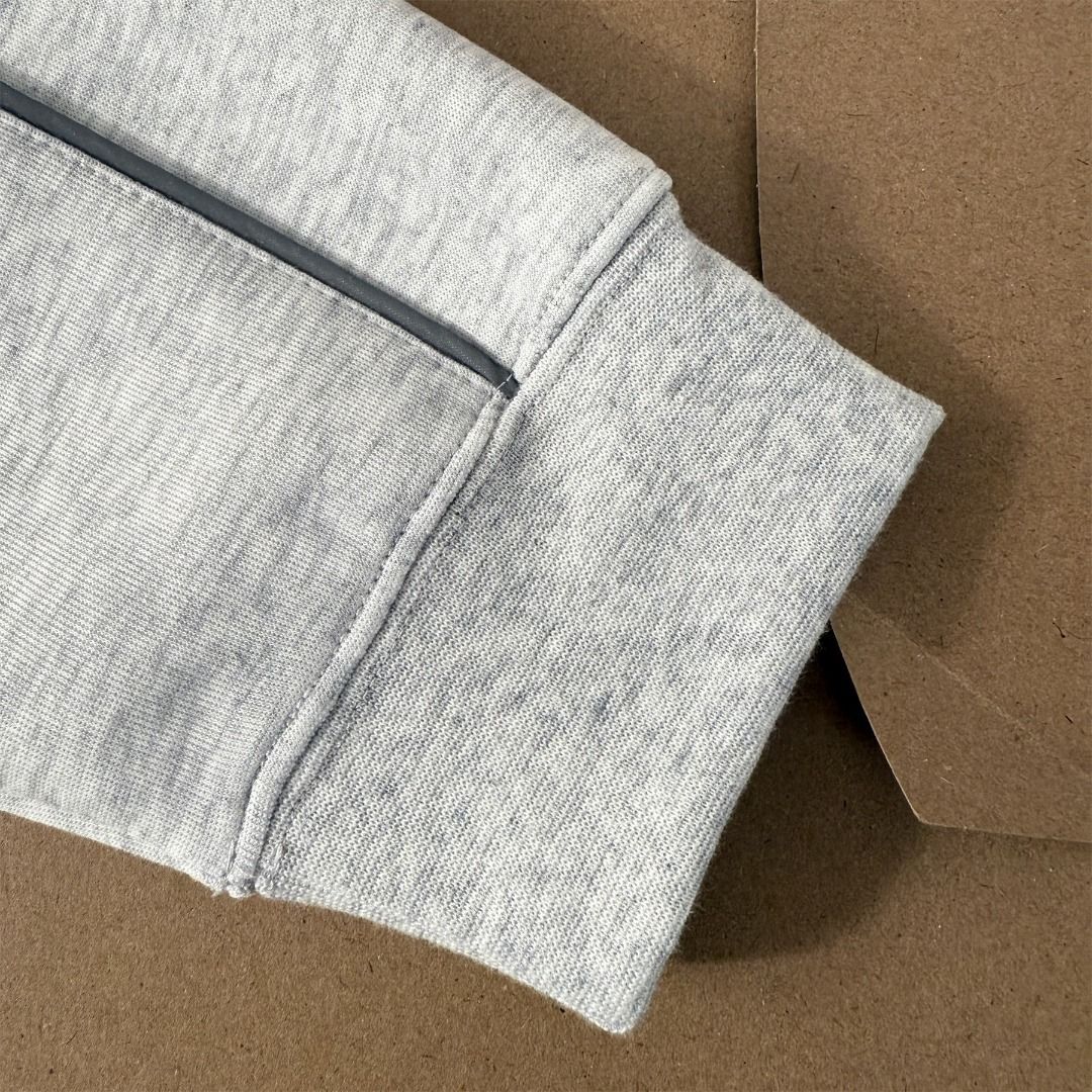 Kapüşonlu sweatshirt takımı yansıtıcı şerit