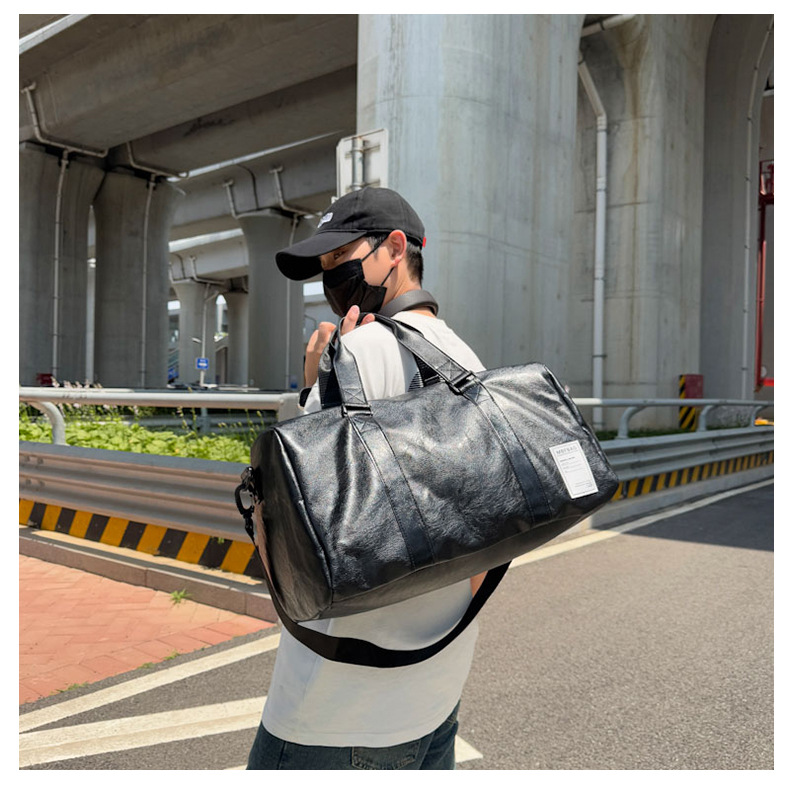 Portable travel bag, soft PU leather, multifunctional