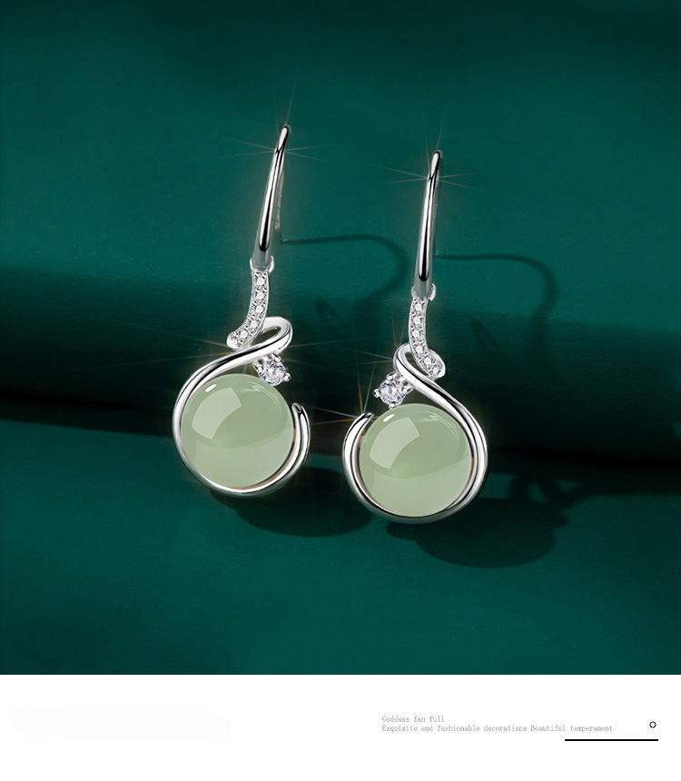 Klassische Jade-Ohrringe, chinesischer eleganter Stil