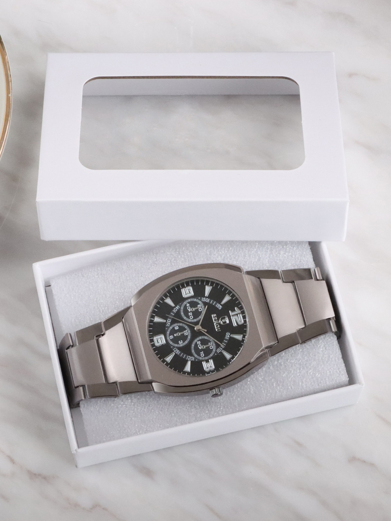 Quartz men's and women's wristwatch 2715, alloy