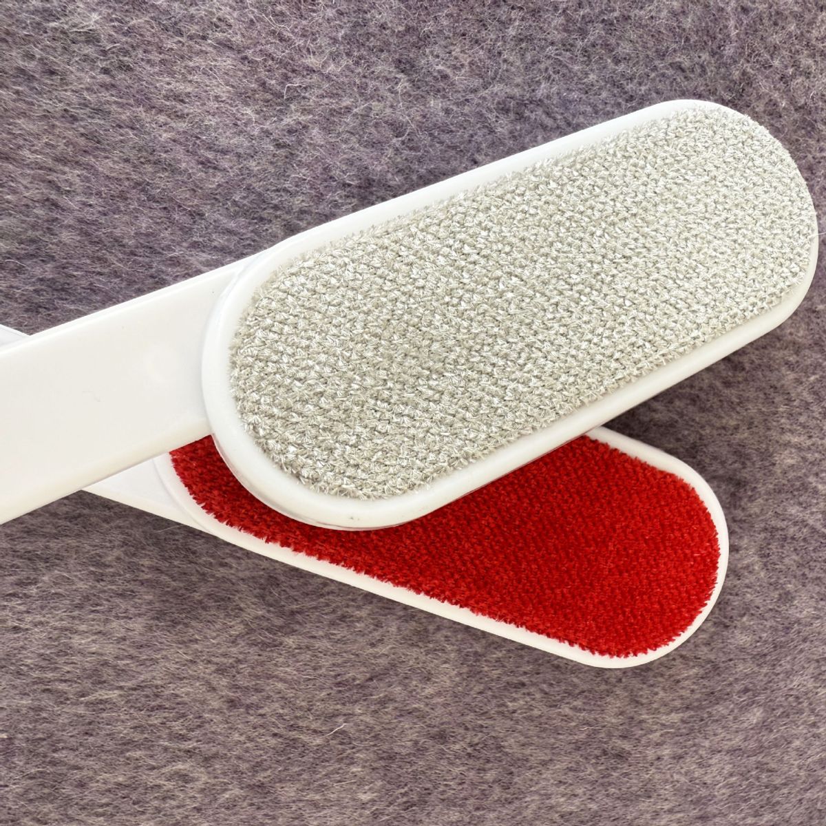 Cashmere coat care brush, double-sided
