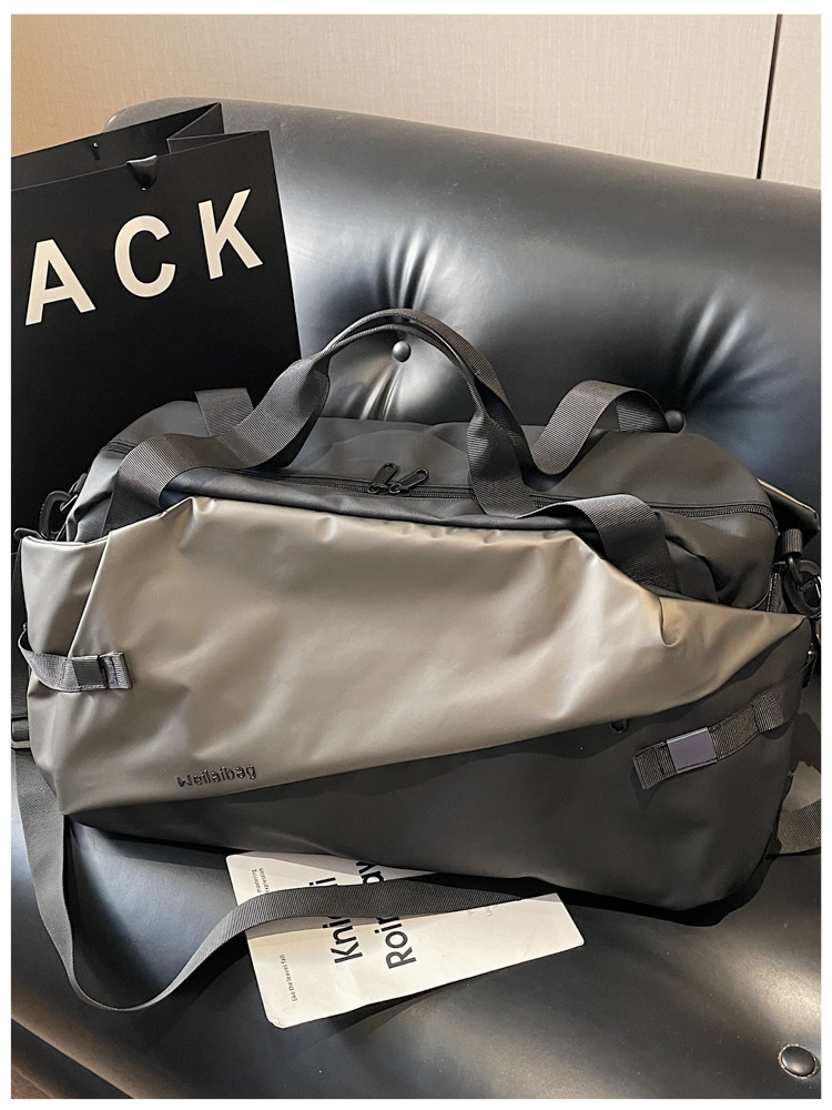 Large capacity dry-wet separation travel bag