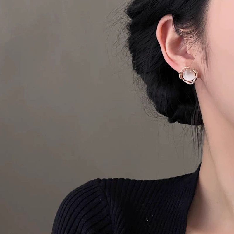 Cat eye stone ear clips, sparkling diamond, no piercing required