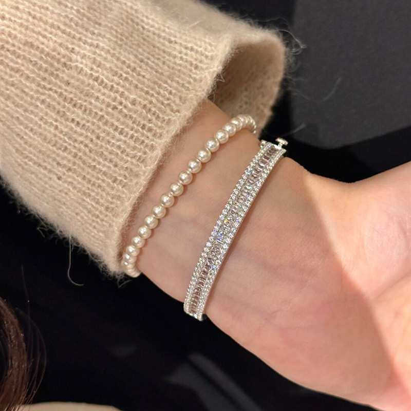 Französisch Retro-Stil Zirkon-Spangen-Armband leichte Luxus-Schmuck