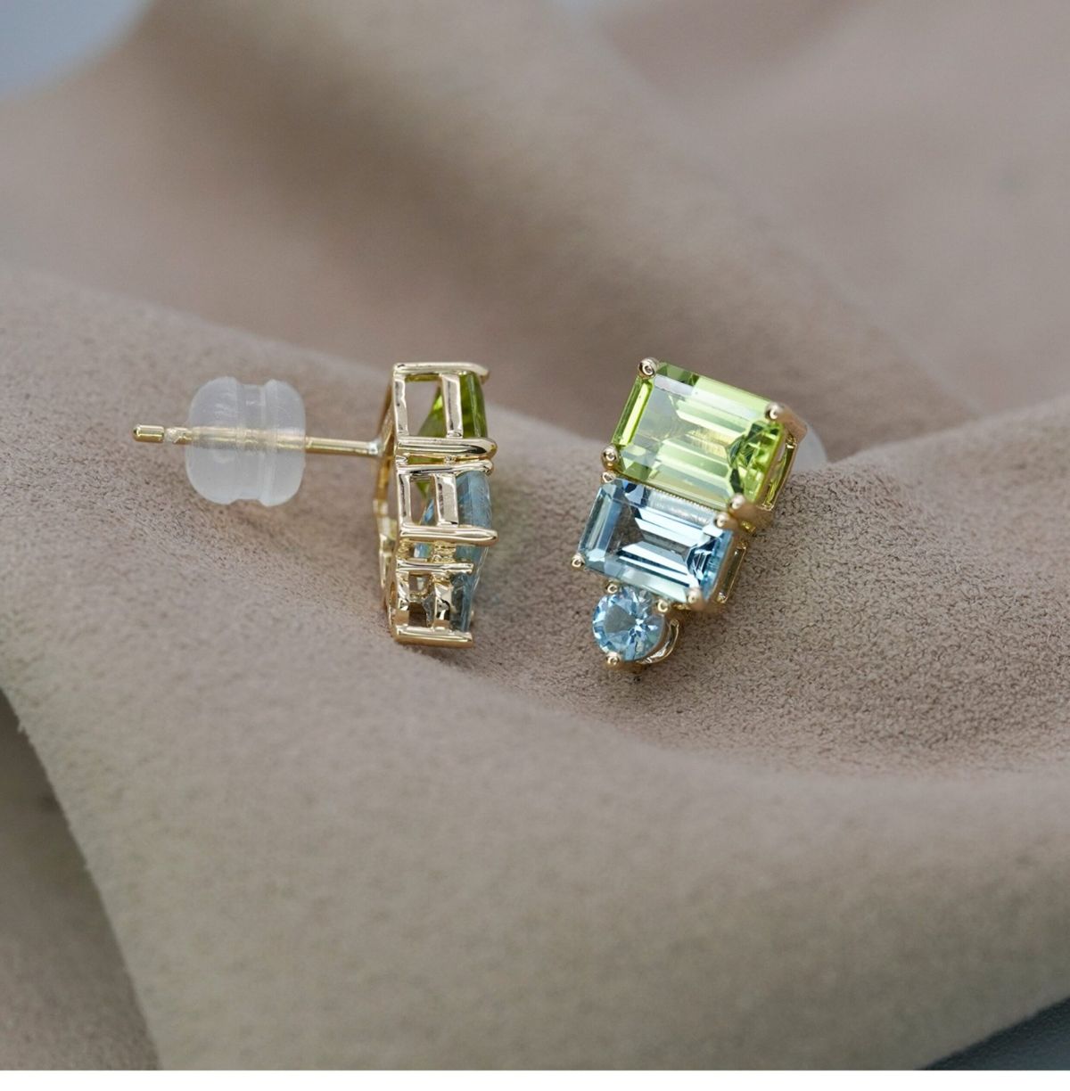 1.7 carat peridot stud earrings, 925 silver 18K gold