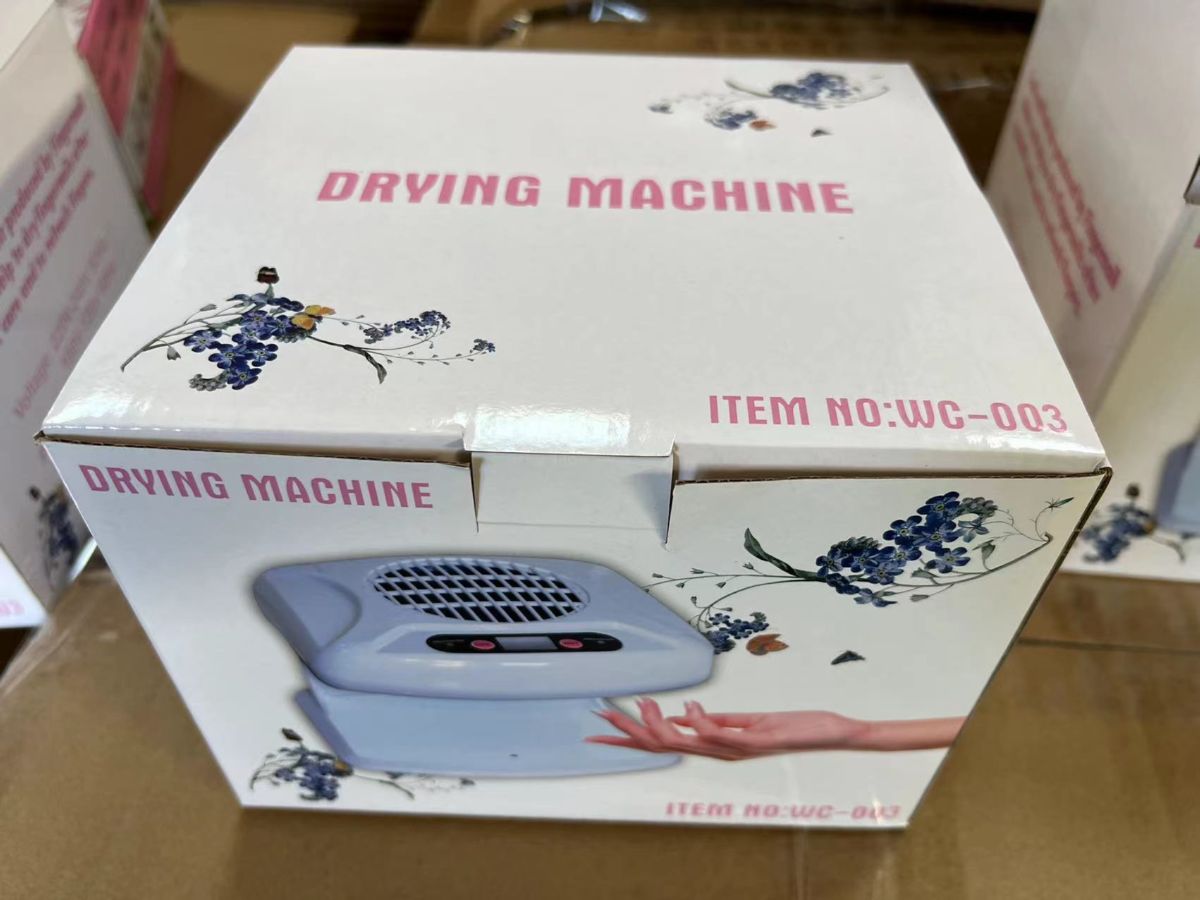 Sensor nail polish dryer with hot and cold air function