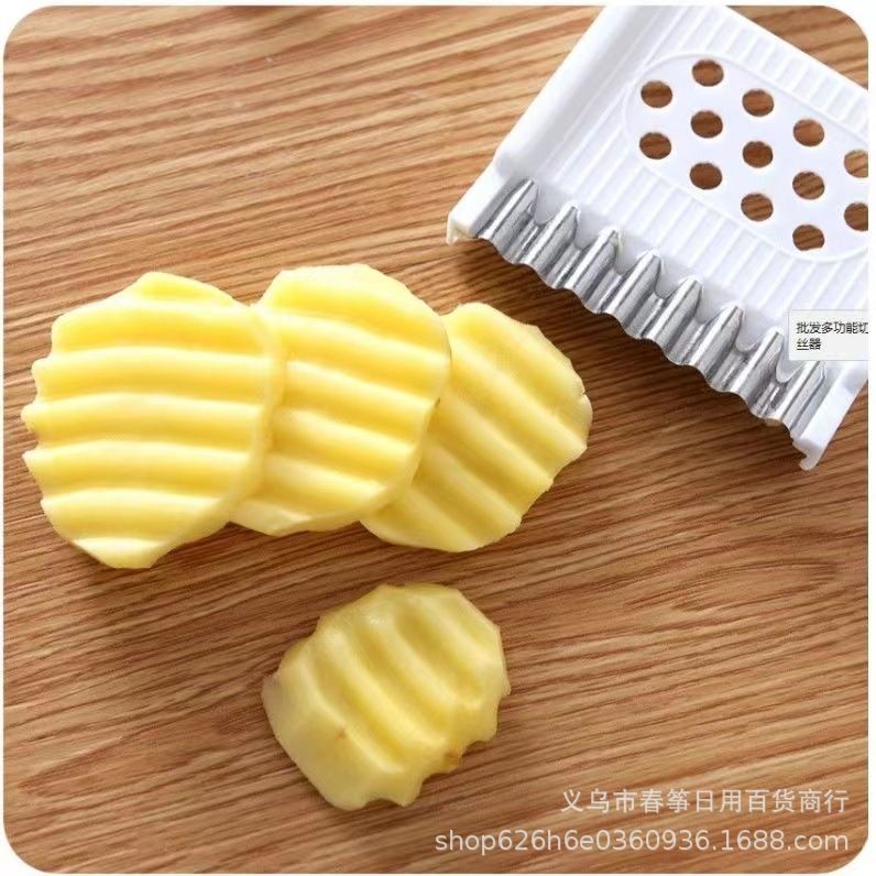 Multifunctional vegetable cutter for slicing and shredding