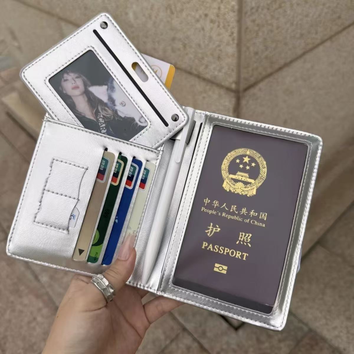 RFID-Reisepasshülle, Echtleder, Silber, ultraleicht