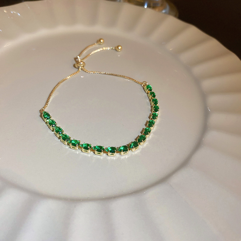 Zirkon oval kelebek yay bileklik, zarif tasarım