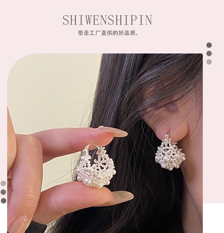 设计个小众立体镂空花篮耳环女时尚独特气质百搭时尚珍珠耳圈耳饰