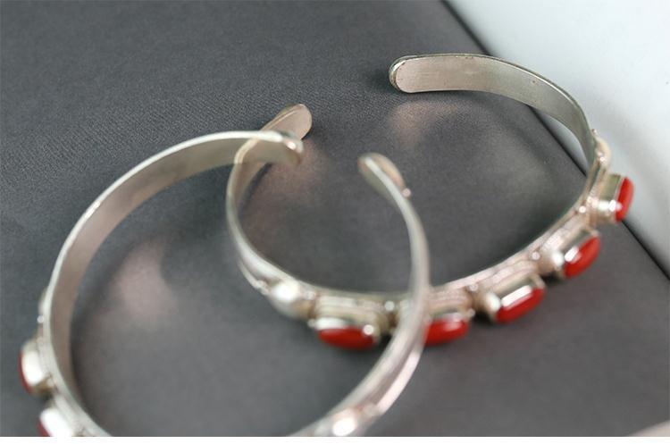 Nepal handgefertigtes Türkis-Armband, Silbereinlage, verstellbar