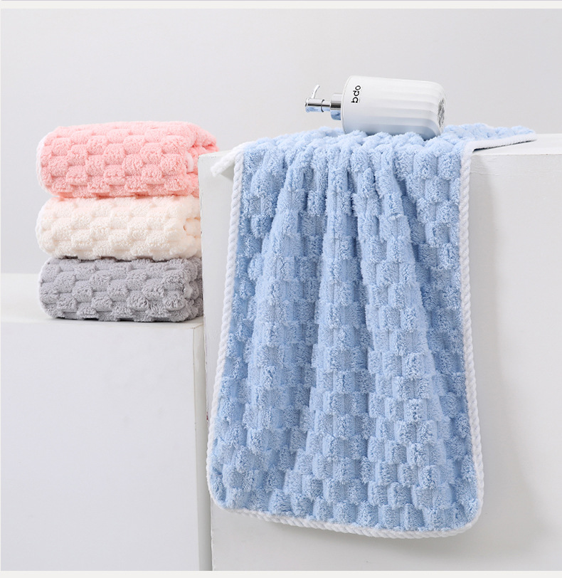 Cloud pattern coral fleece towel set, quick-drying