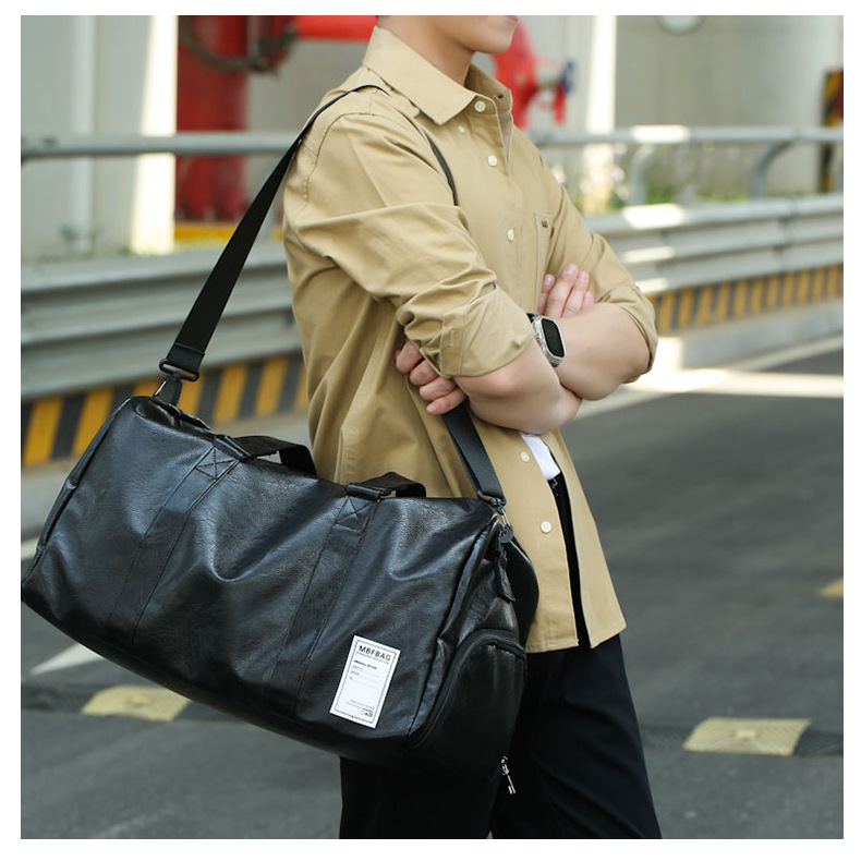 Portable travel bag, soft PU leather, multifunctional