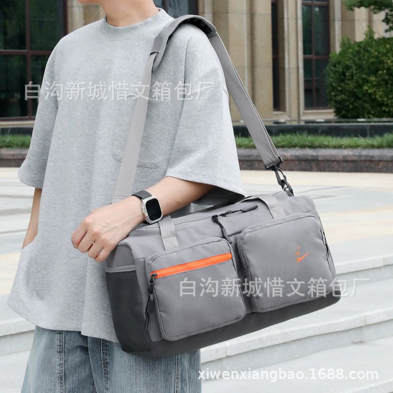 Contrast-color sports bag, lightweight, large-capacity travel luggage