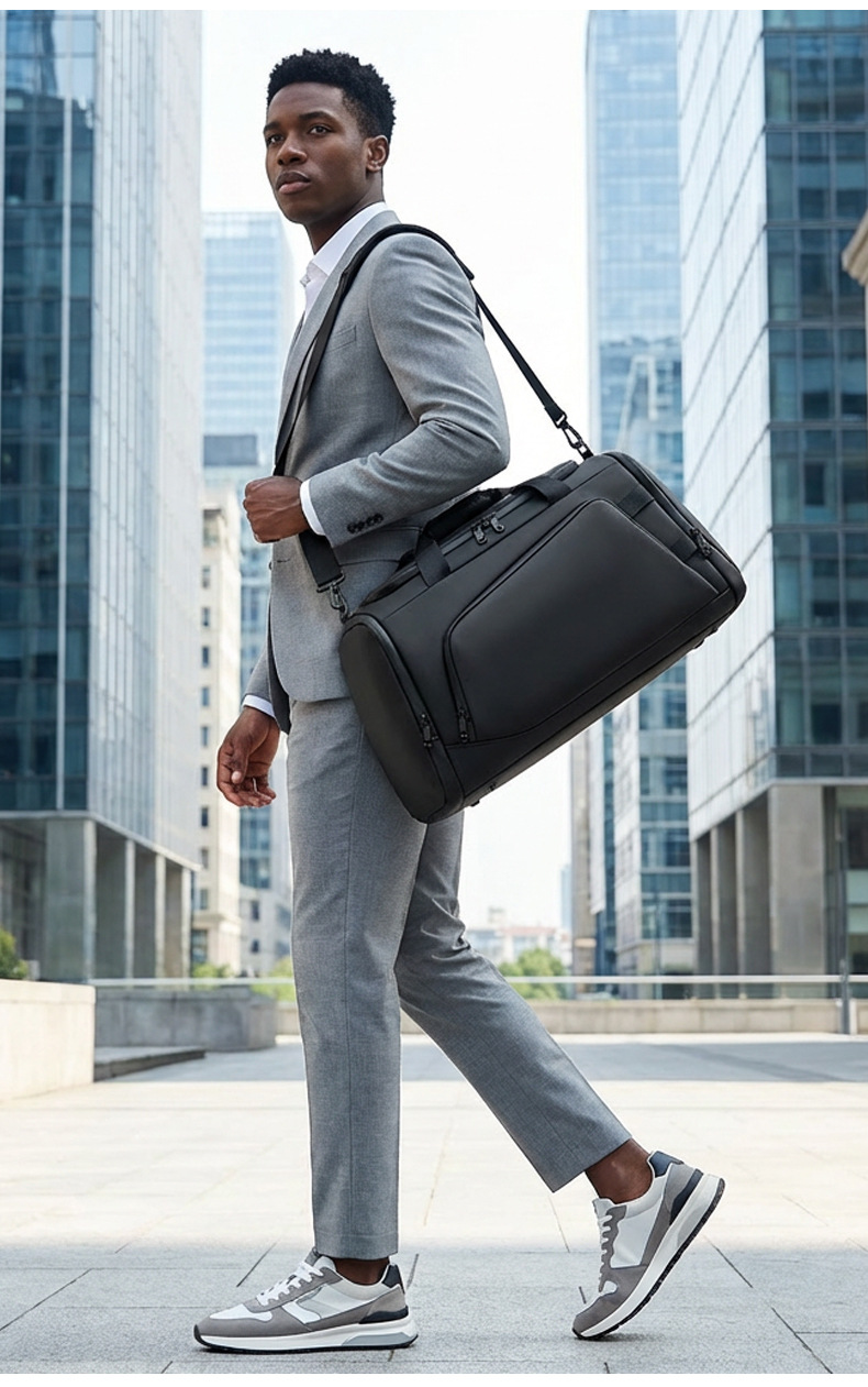 Men's travel backpack, lightweight multifunctional