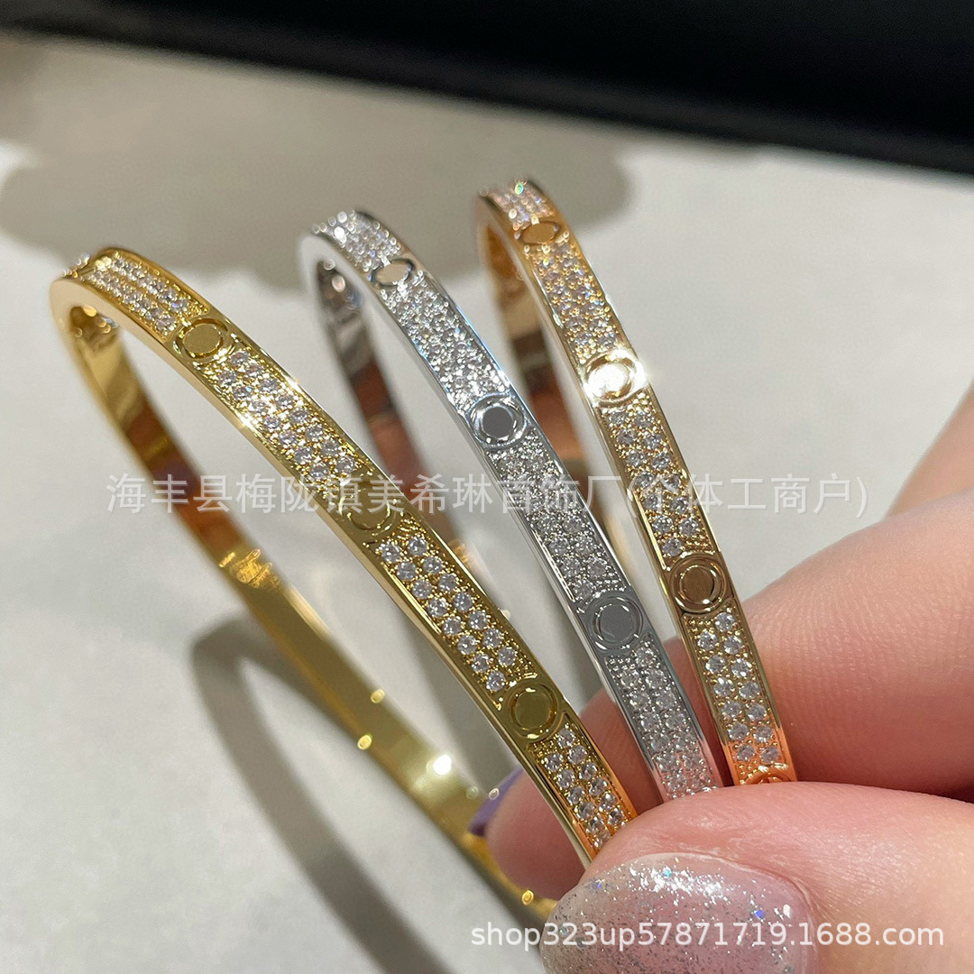 Diamantbeschichtetes Liebesarmband, 18K Roségold