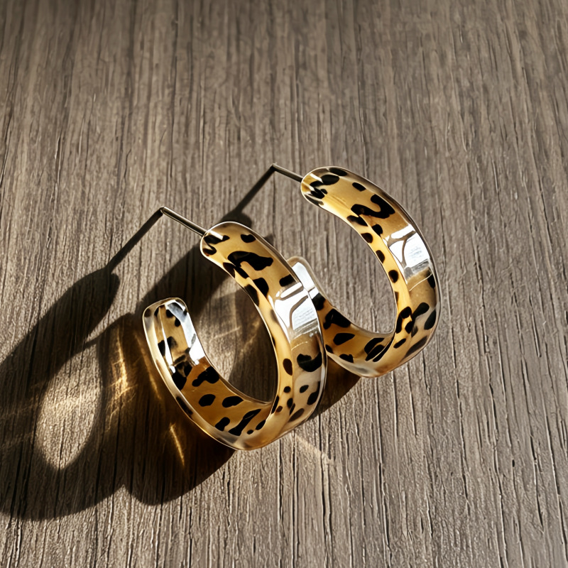 C-shape geometric vintage earring set