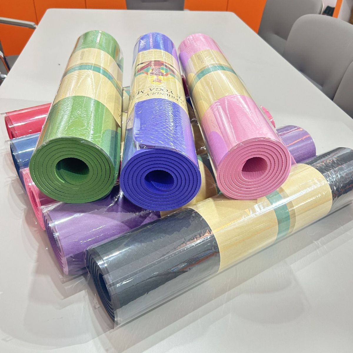 TPE yoga matı 8mm kaymaz sessiz