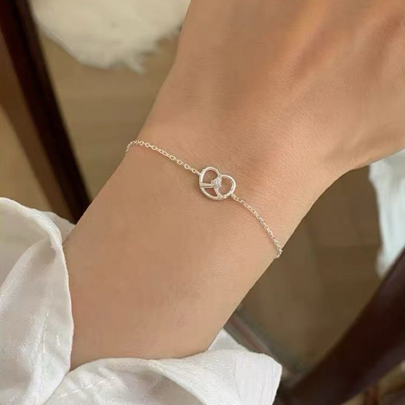 kadınlar için s925 ayar gümüş Kore tarzı bilezik, üst düzey, basit, kişiselleştirilmiş, çok yönlü çift bilezikleri, niş tasarım, tatlı ve modaya uygun