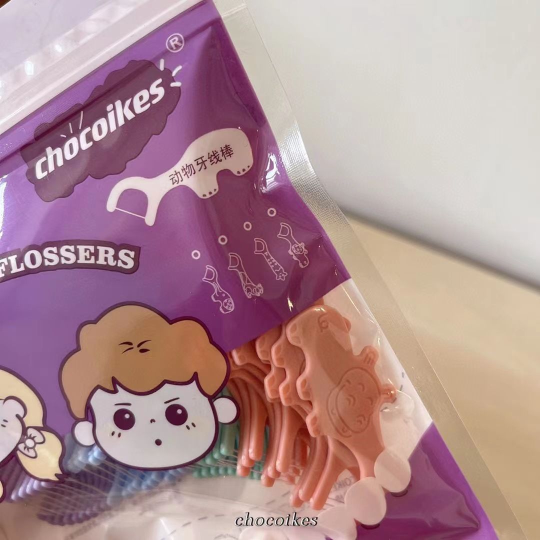 Animal-Shaped Dental Floss Sticks for Kids, Family Pack