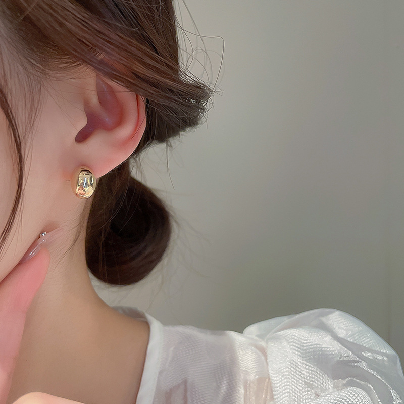 Gold-plated silver bead stud earrings, metal style